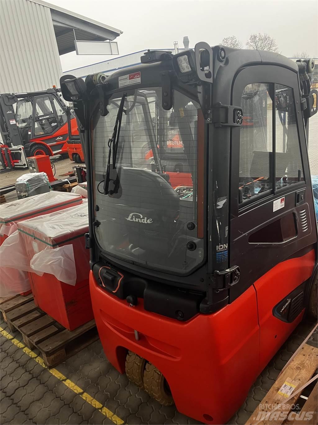 Linde E16C Electric Forklifts