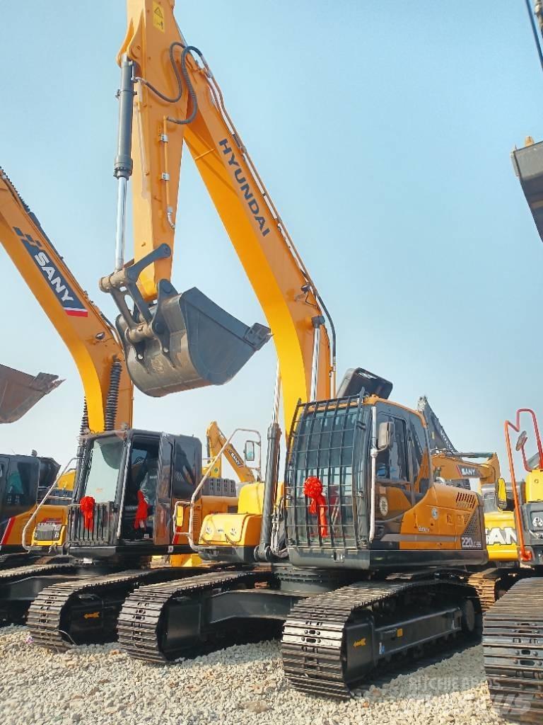 Hyundai 220 Mini excavators  7t - 12t