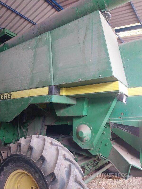John Deere CTS Rice Combine Harvesters