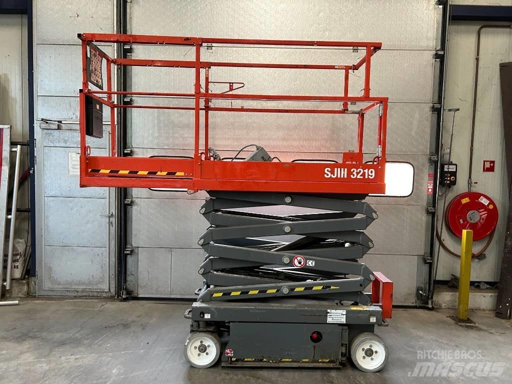 SkyJack SJ 3219 Scissor Lifts