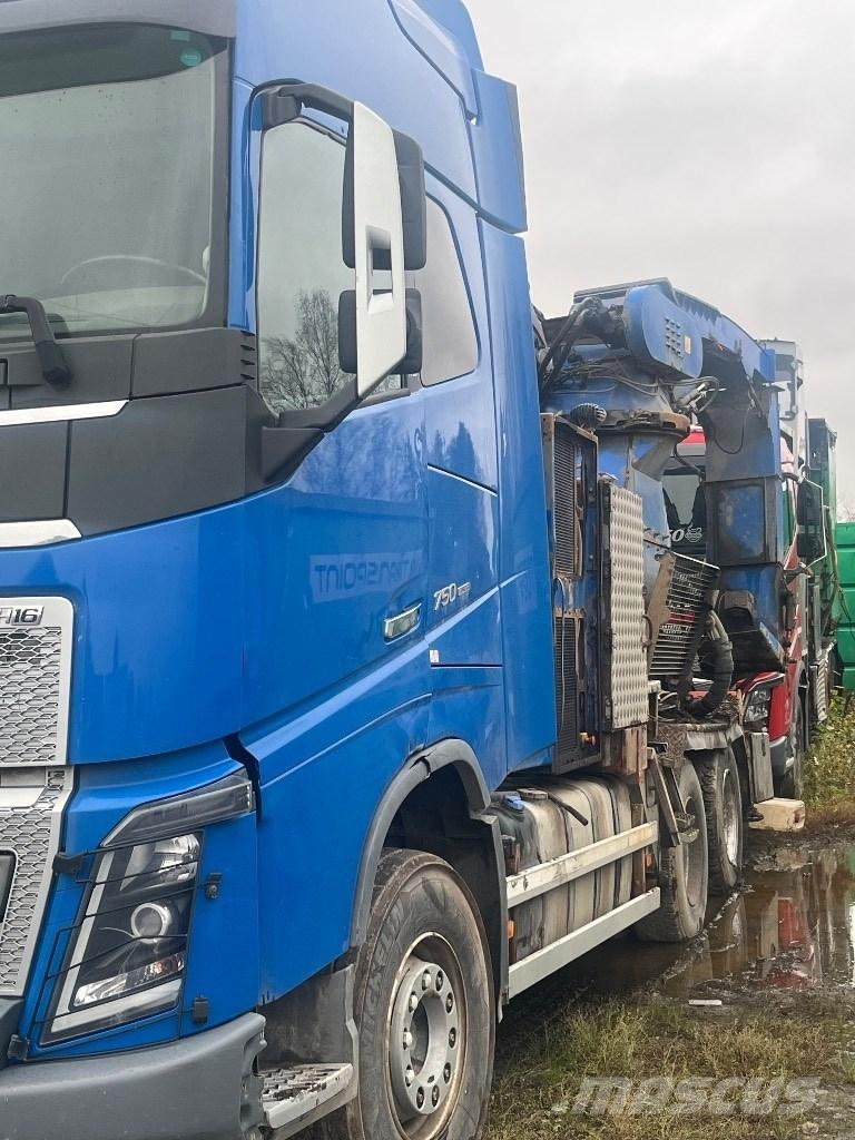 Volvo FH 750 Slasher Saws