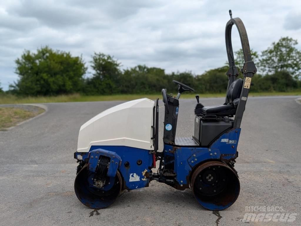 Ammann ARX 20 Twin drum rollers