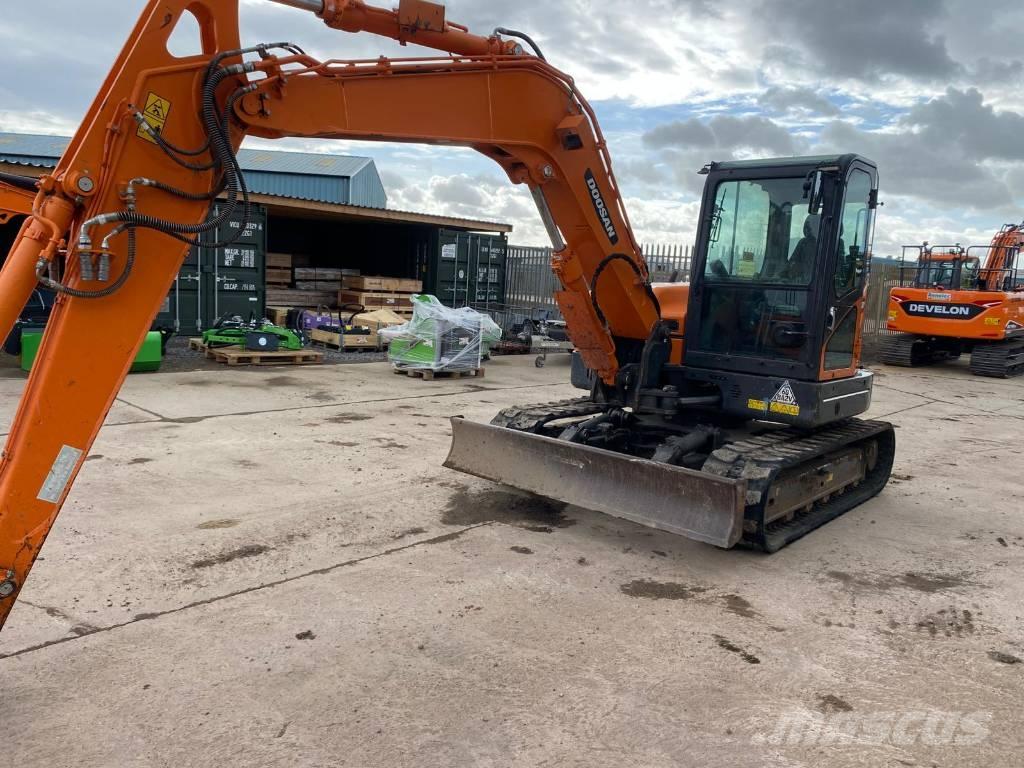 Doosan Develon DX85R Mini excavators  7t - 12t