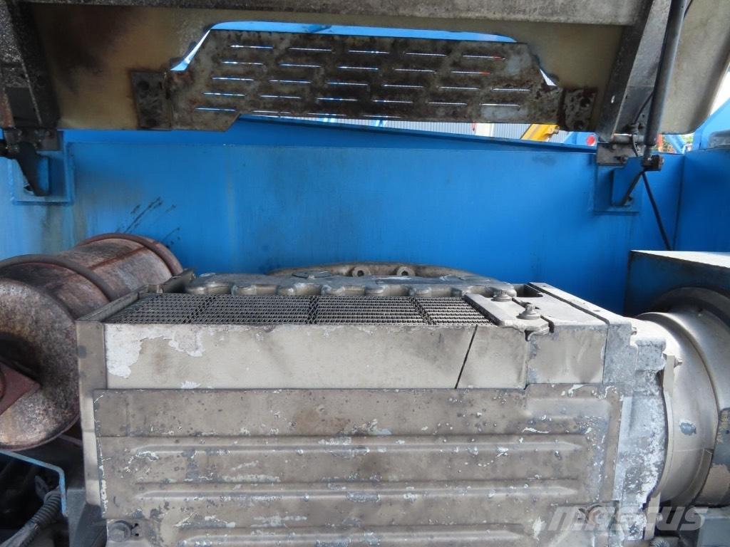 Genie Z 135 Articulated boom lifts
