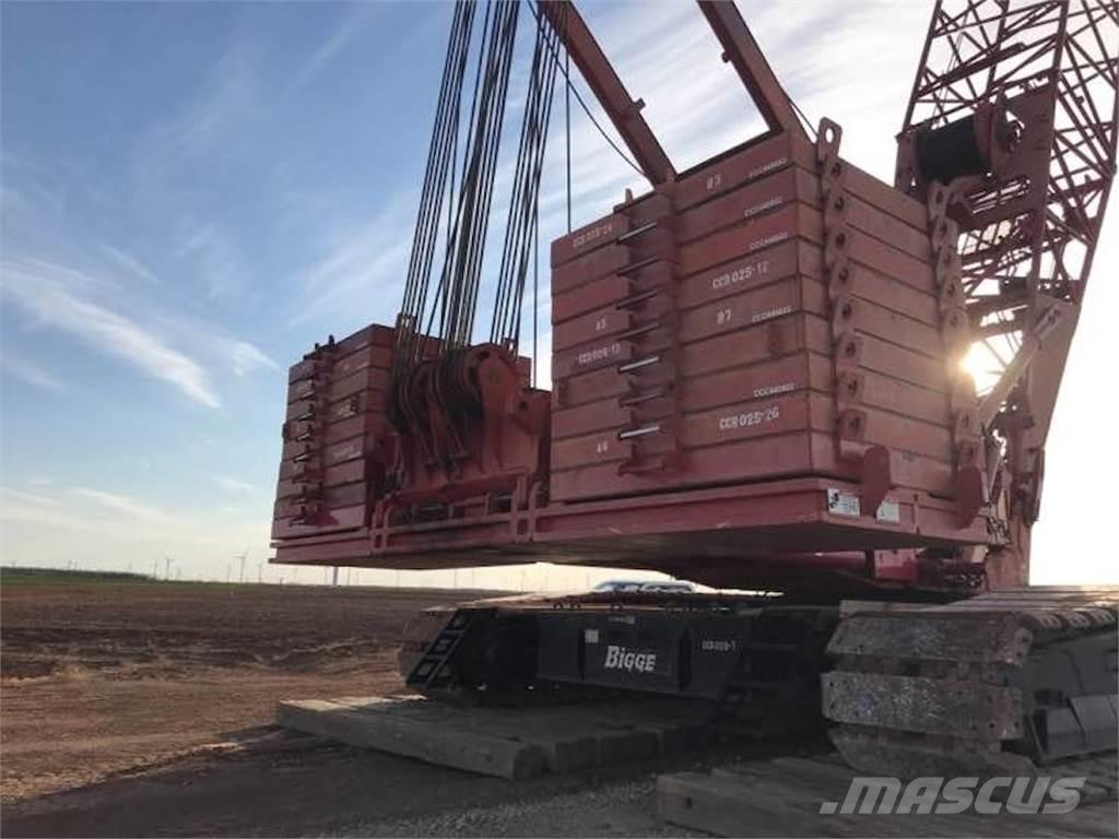 Manitowoc 16000 Crawler Cranes