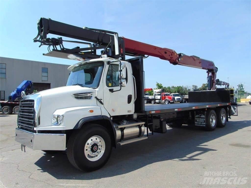 PM PL 74 Boom / Crane / Bucket Trucks
