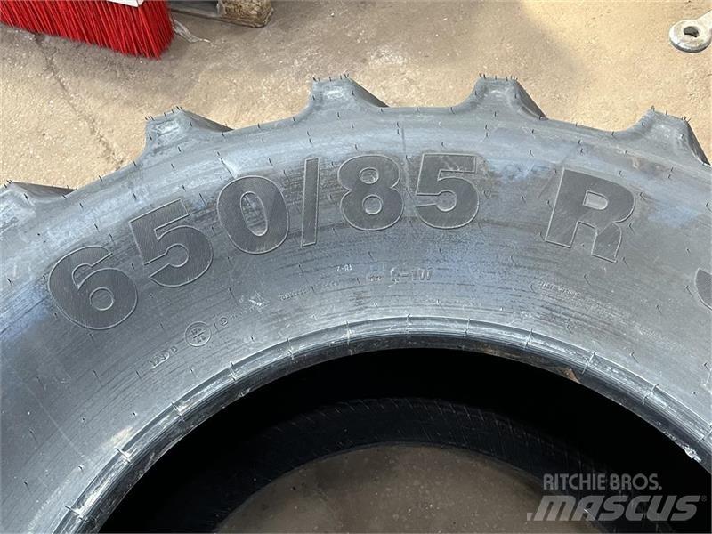  - - - Tires, wheels and rims