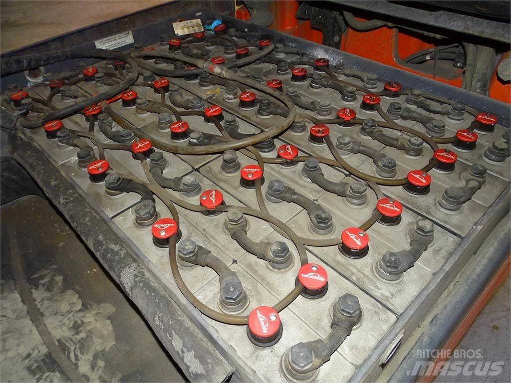 Linde E30H-01/600 Electric Forklifts