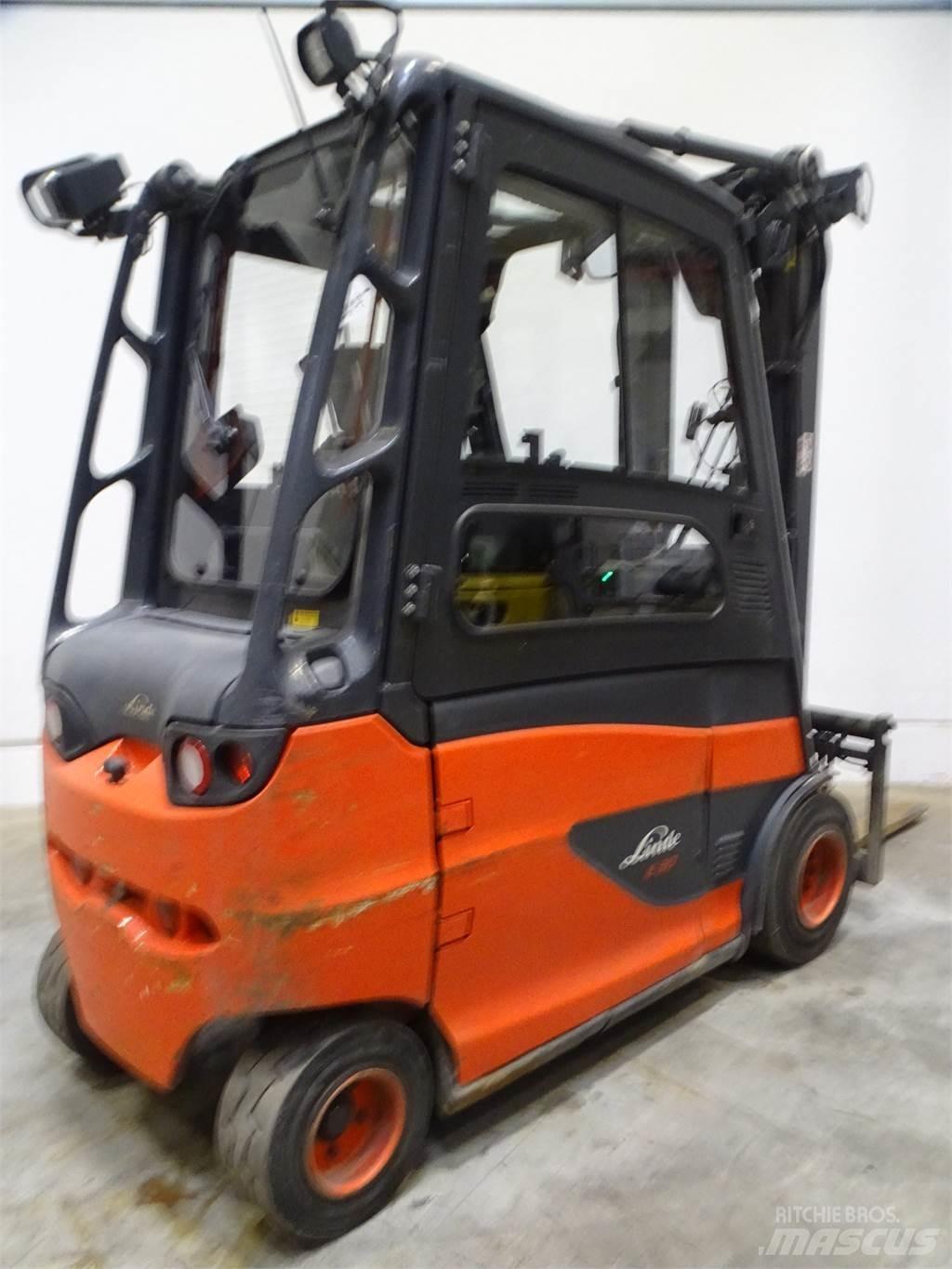 Linde E30HL Electric Forklifts