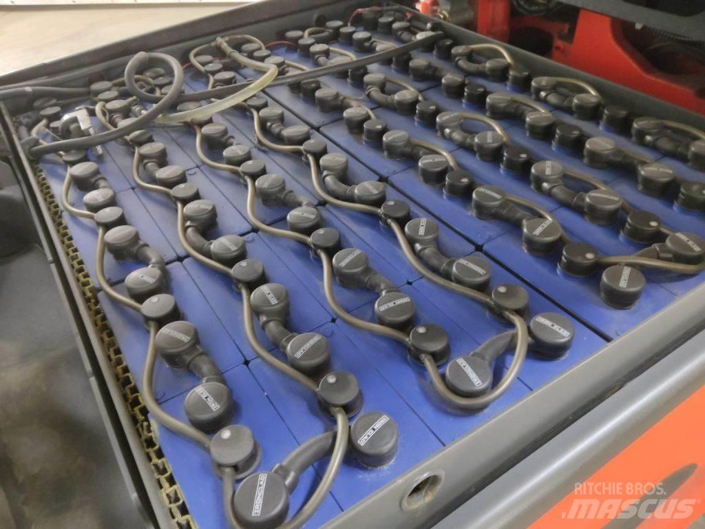 Linde E30L Electric Forklifts