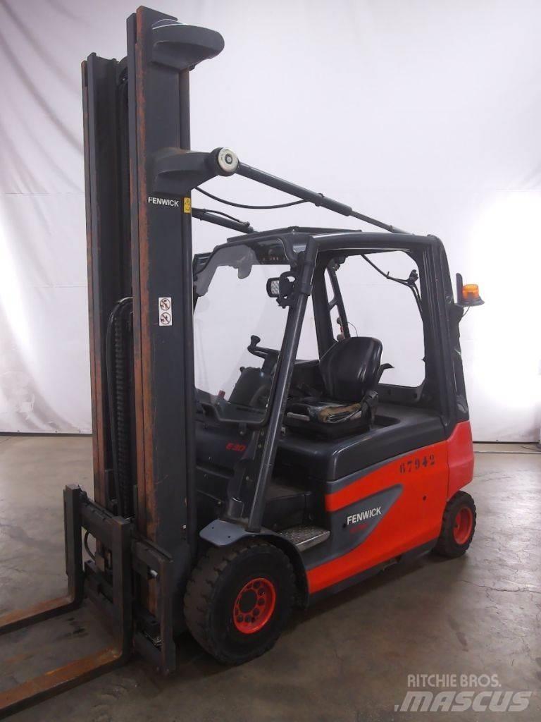 Linde E30L-01 Electric Forklifts