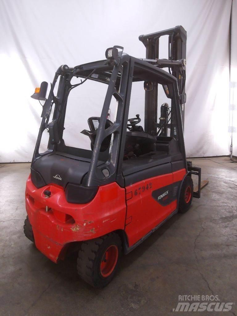 Linde E30L-01 Electric Forklifts