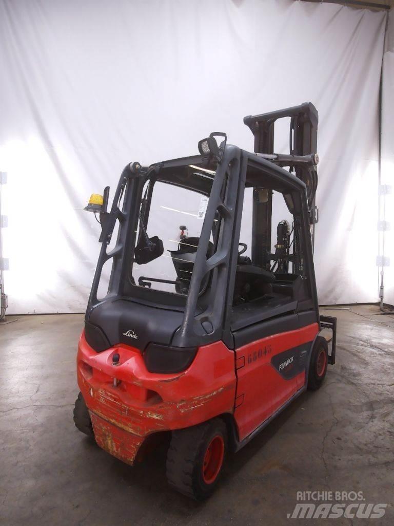 Linde E30L-01 Electric Forklifts