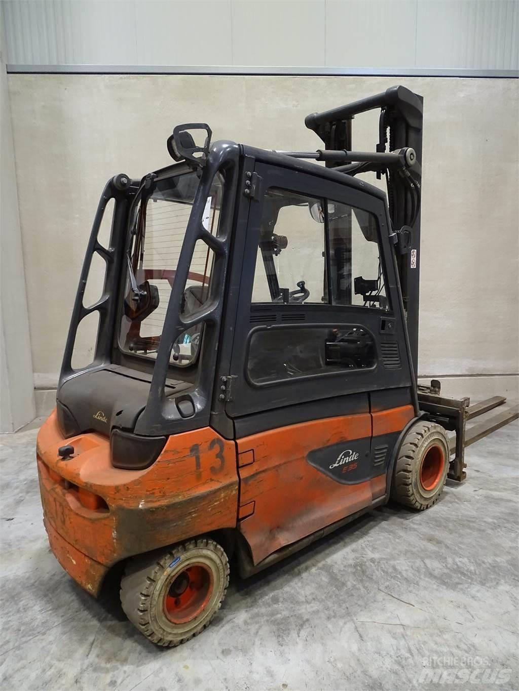 Linde E35L-01 Electric Forklifts