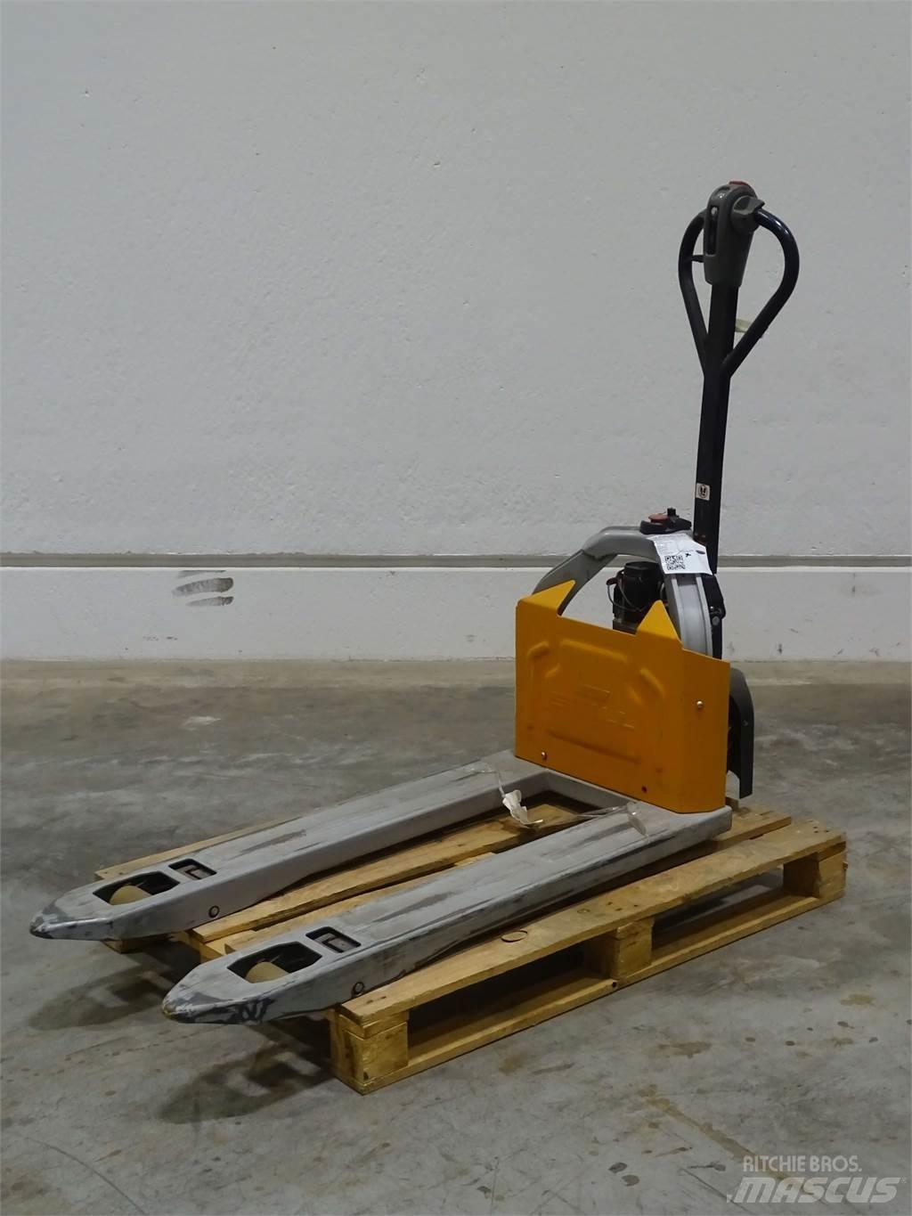Still ECH12 Low lifter