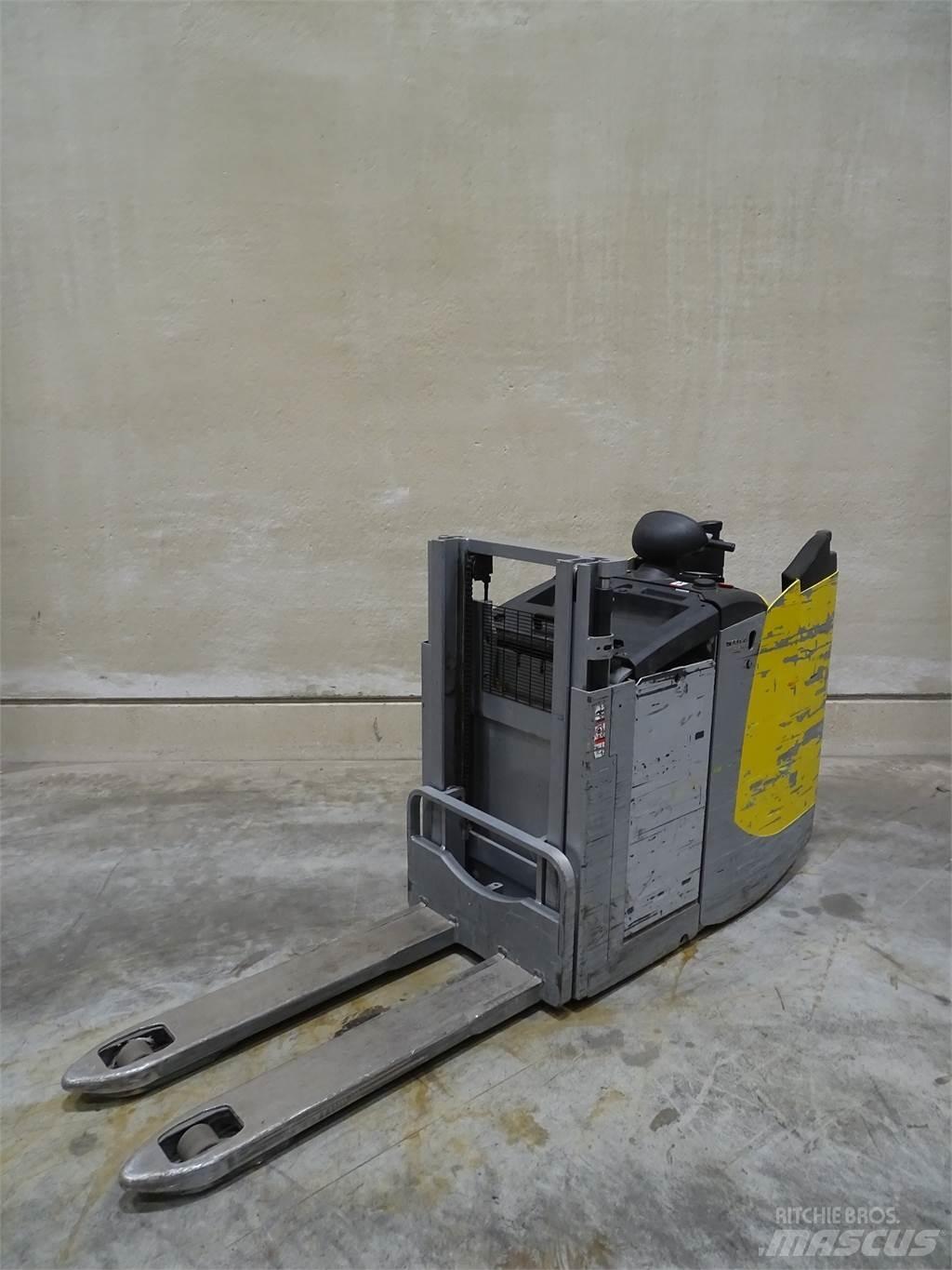 Still EXD-S20 Pedestrian stacker
