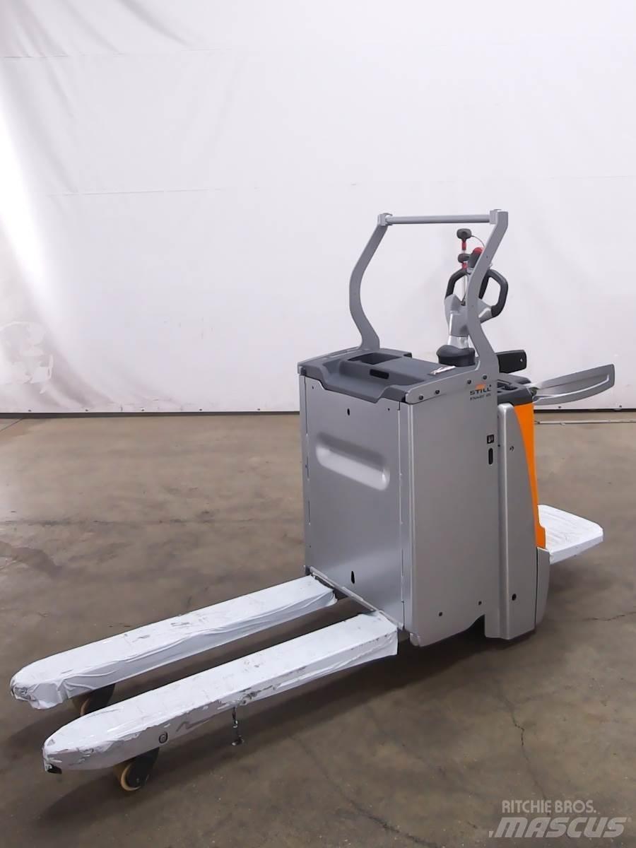 Still EXH-SF25 Pedestrian stacker