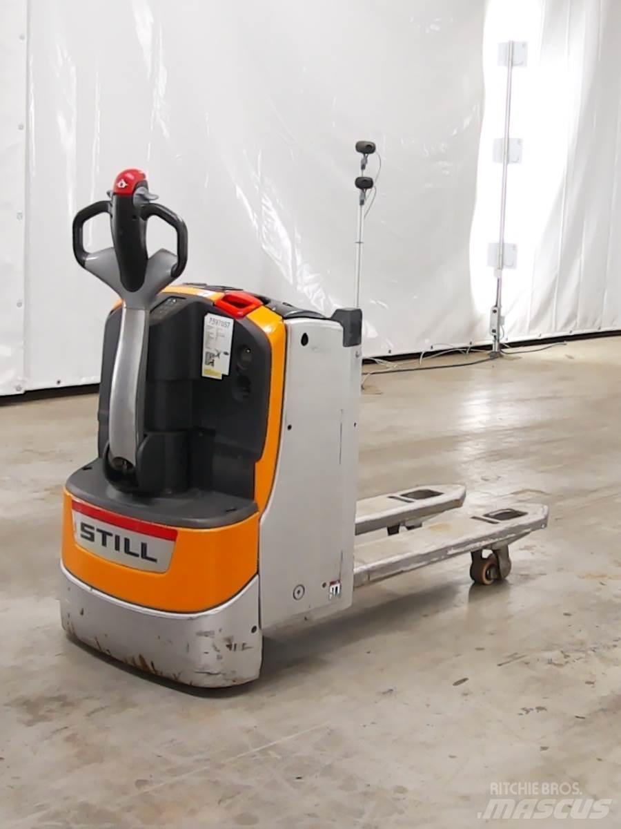 Still EXU-H18 Pedestrian stacker
