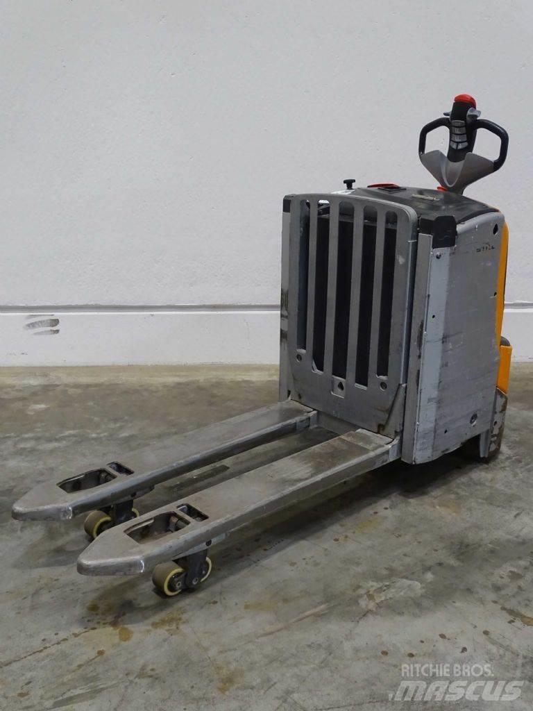 Still EXU-H20 Pedestrian stacker