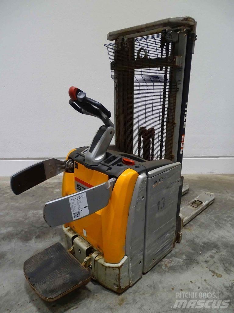 Still EXV-SF14/TK Pedestrian stacker