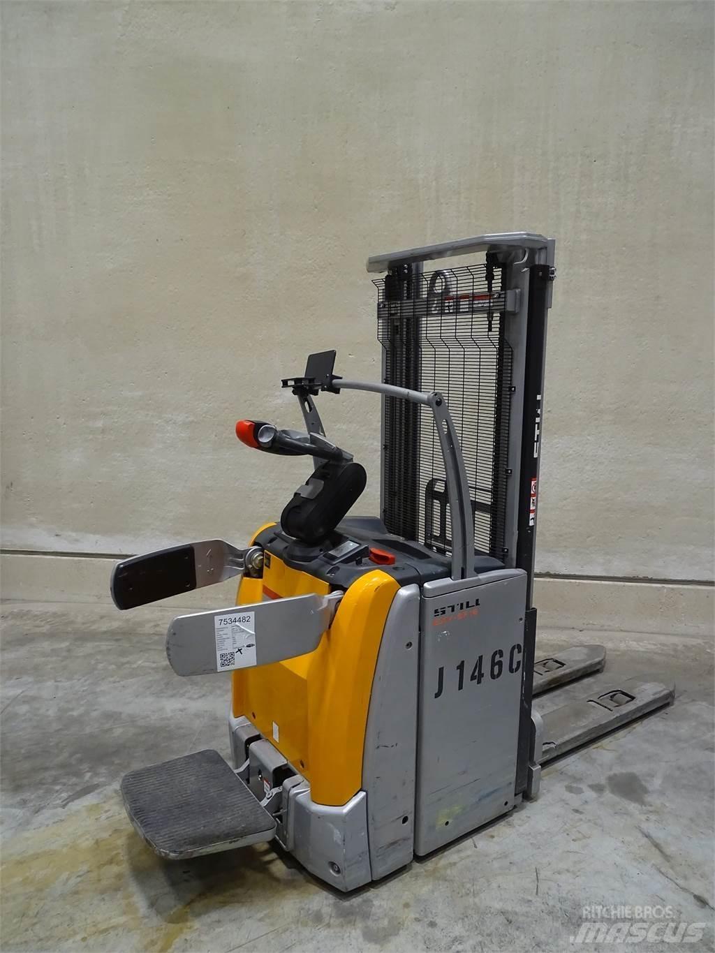 Still EXV-SF16 Pedestrian stacker
