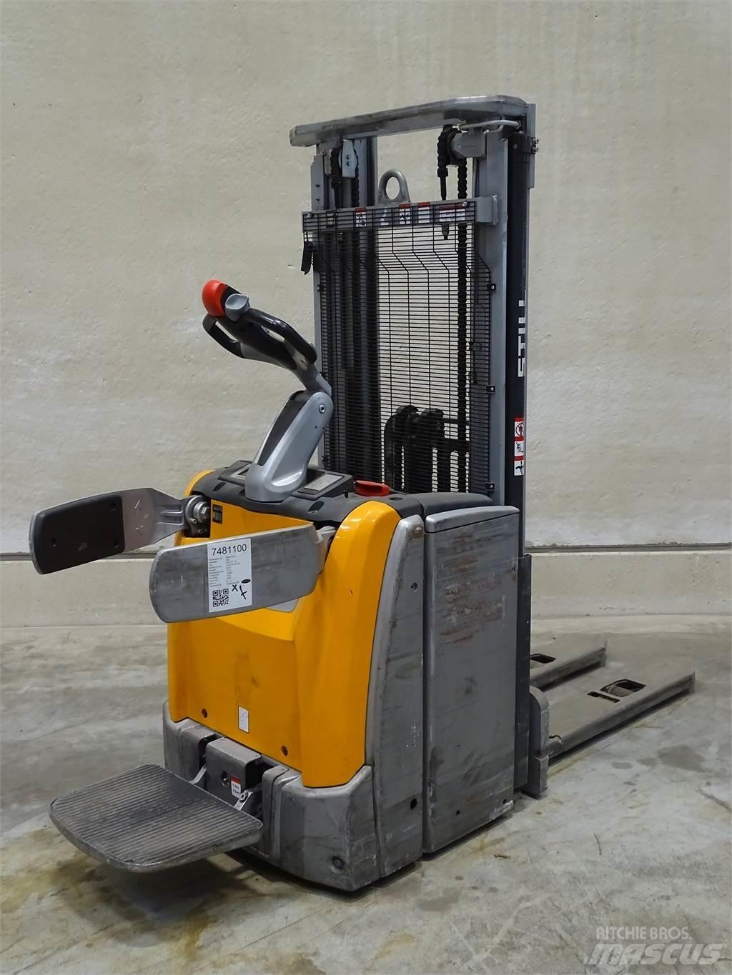 Still EXV-SF16I Pedestrian stacker