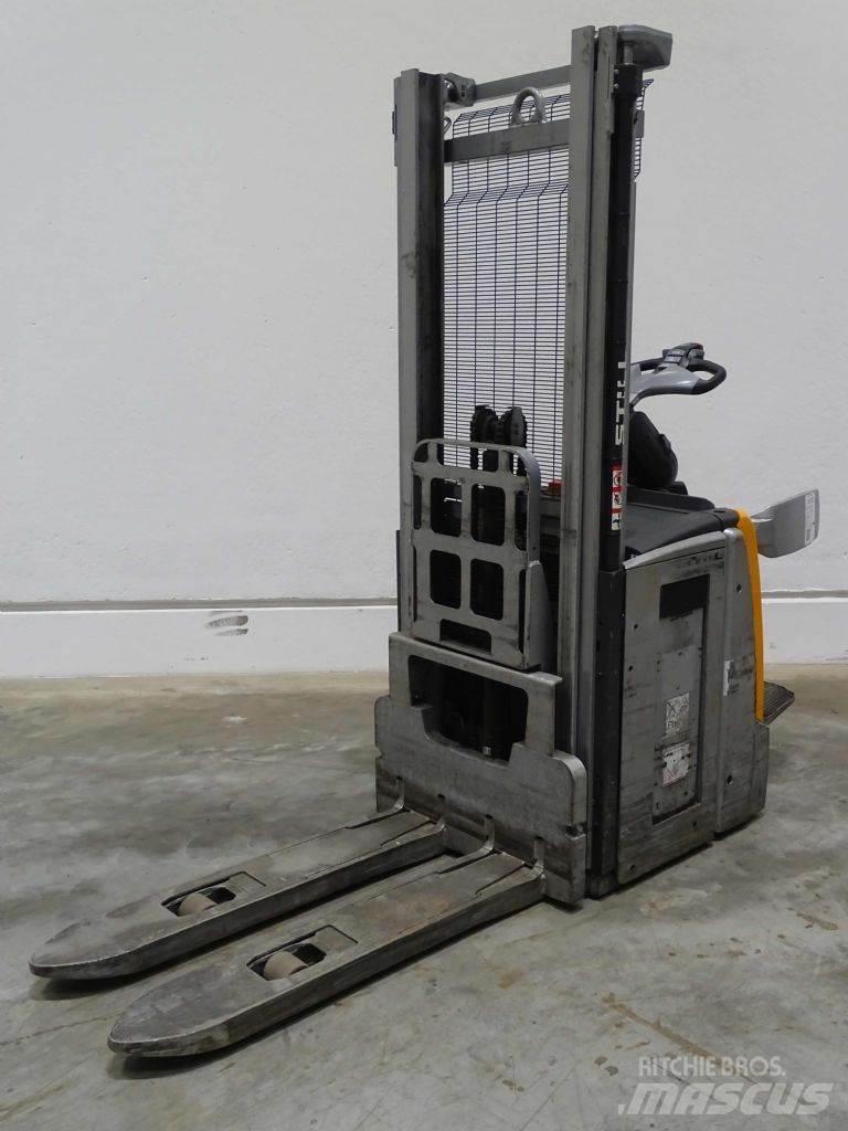 Still EXV-SF20 Pedestrian stacker