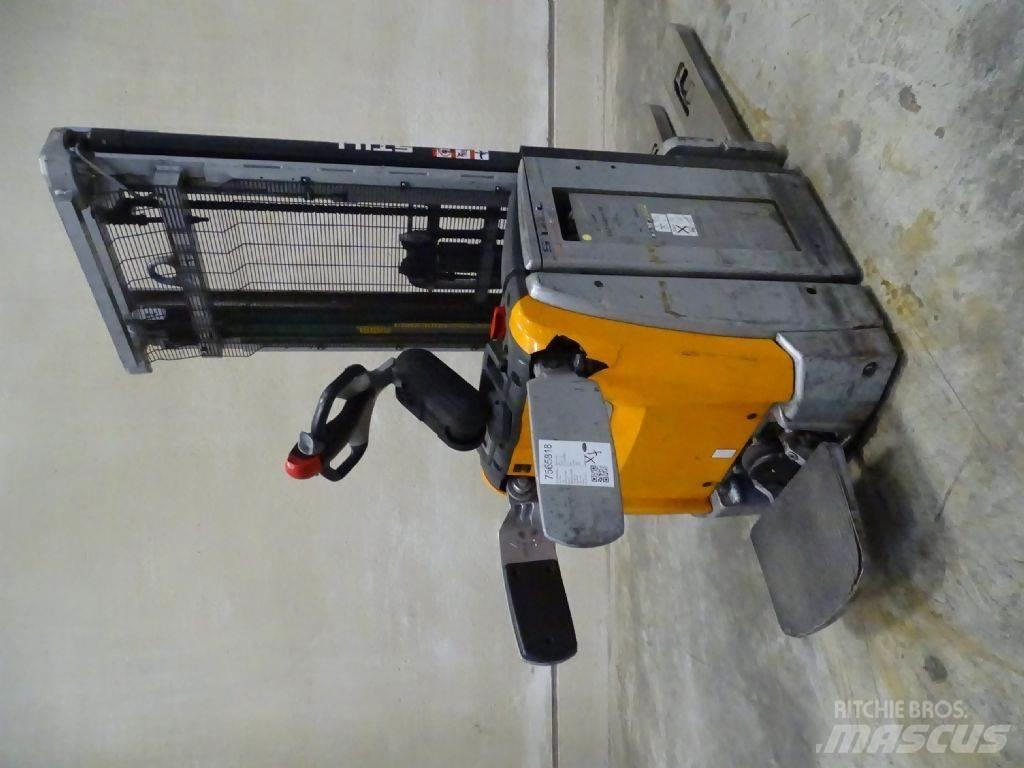 Still EXV-SF20 Pedestrian stacker