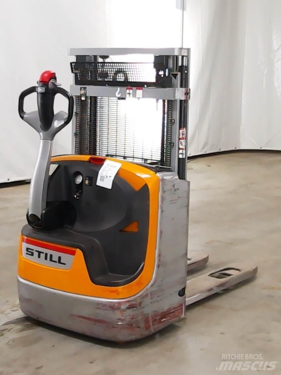 Still EXV10 Pedestrian stacker