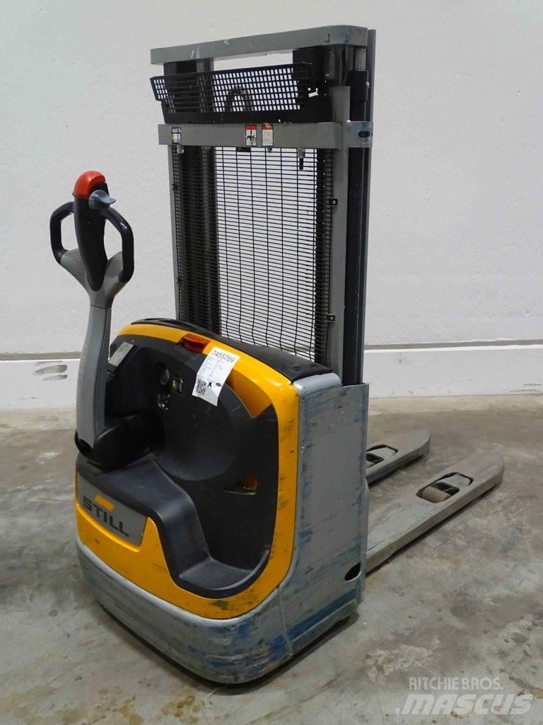 Still EXV10/LIION Pedestrian stacker