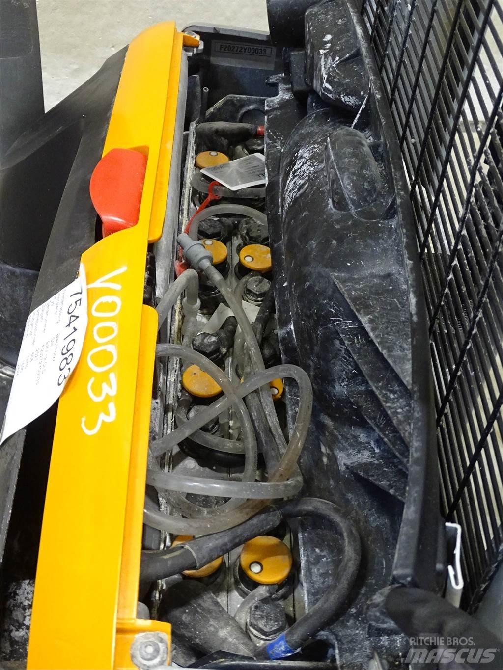 Still EXV12 Pedestrian stacker