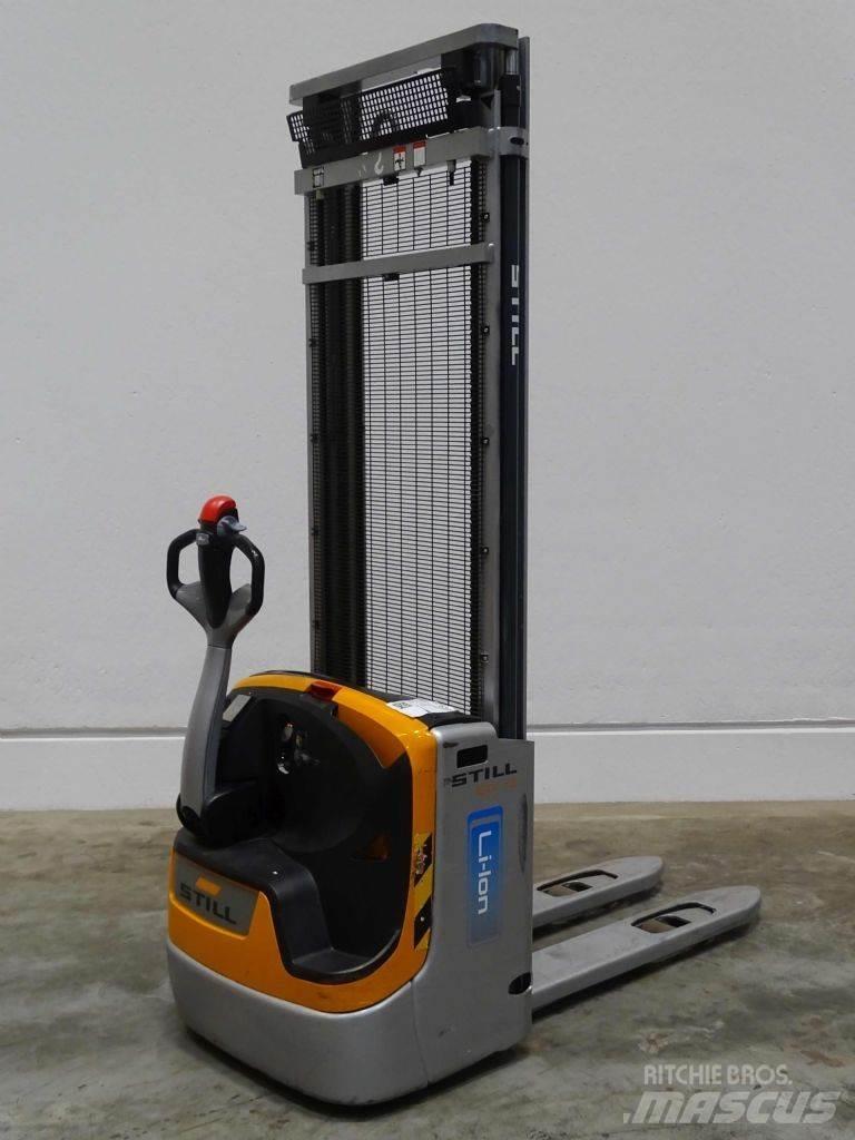 Still EXV12/LIION Pedestrian stacker