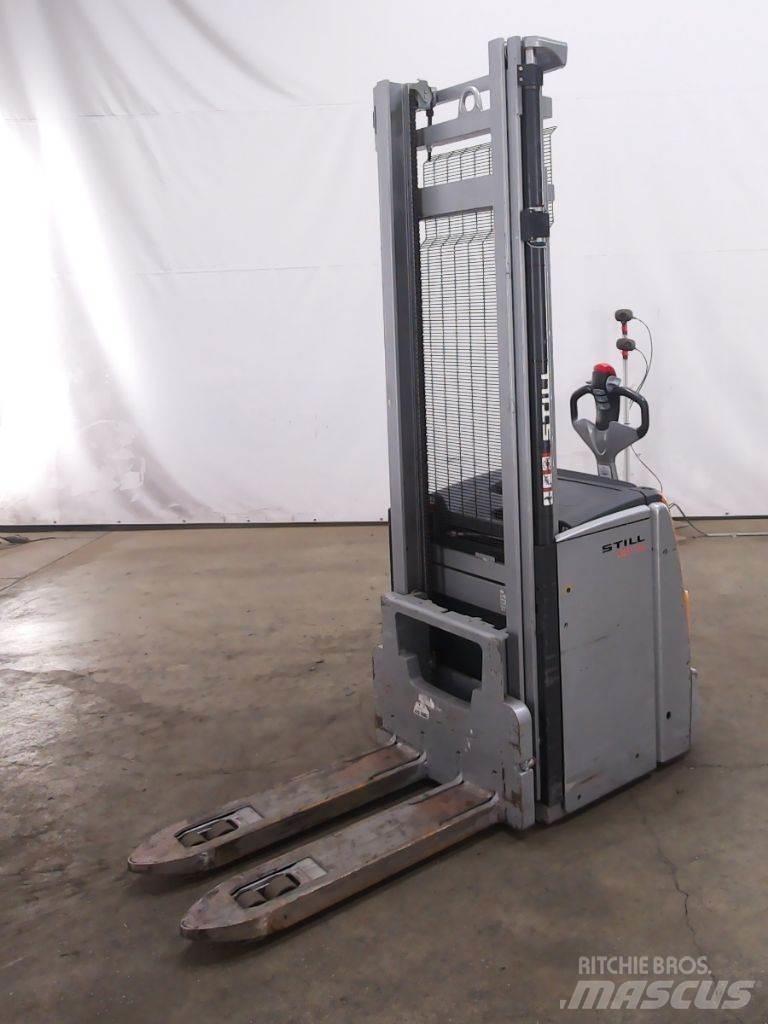 Still EXV20/950MM Pedestrian stacker