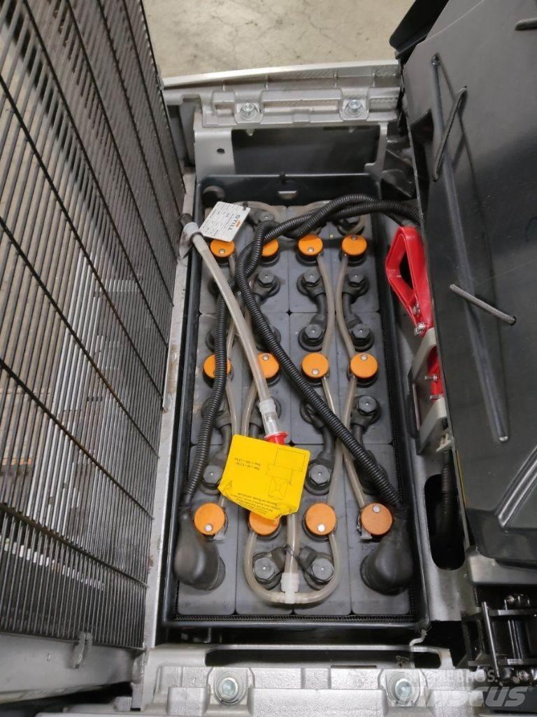 Still EXV20/950MM Pedestrian stacker