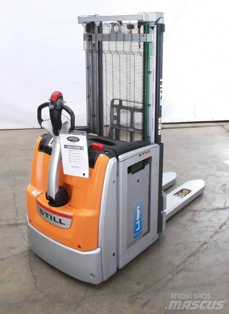 Still EXV20/LIION Pedestrian stacker