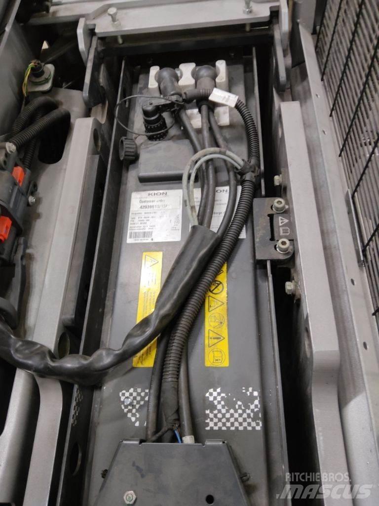Still EXV20/LIION Pedestrian stacker