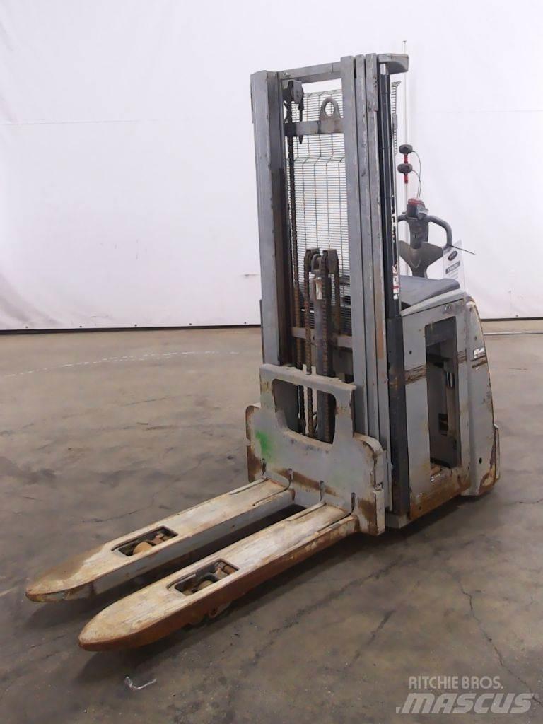 Still EXV20I Pedestrian stacker