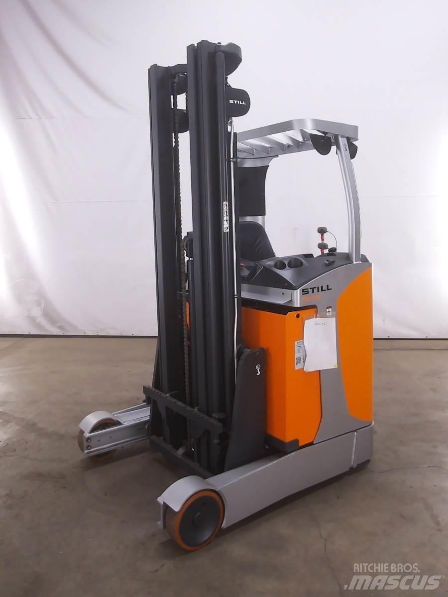 Still FM-X10 Reach trucks