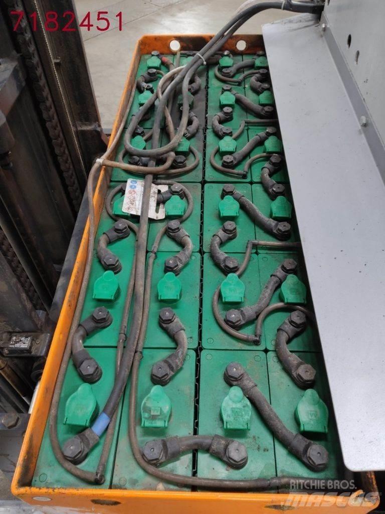 Still FM-X14 Reach trucks