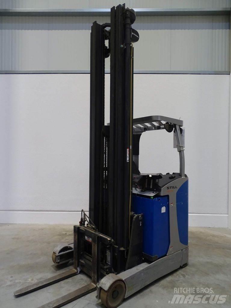 Still FM-X14 Reach trucks