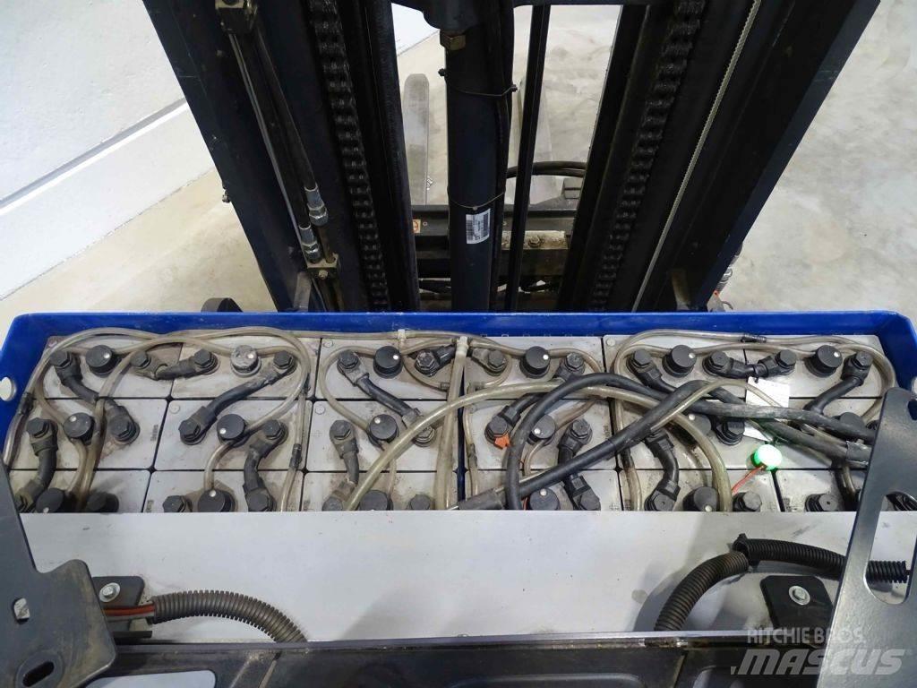 Still FM-X14 Reach trucks