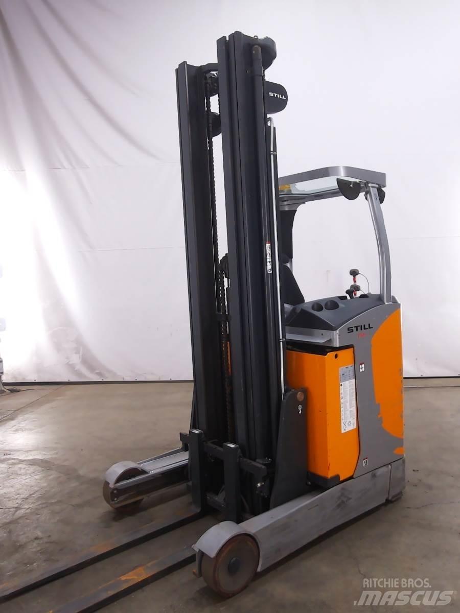 Still FM-X14 Reach trucks