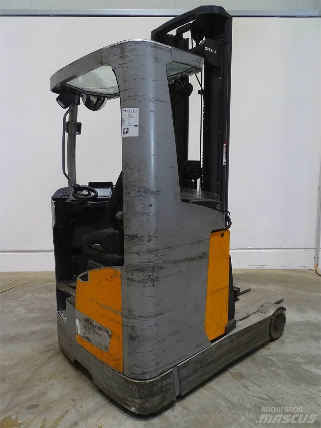 Still FM-X14 Reach trucks