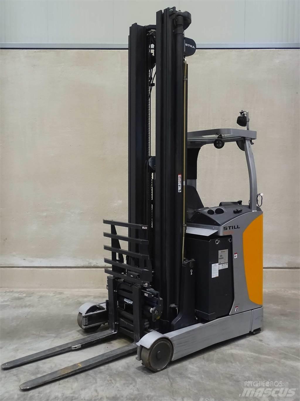Still FM-X14 Reach trucks