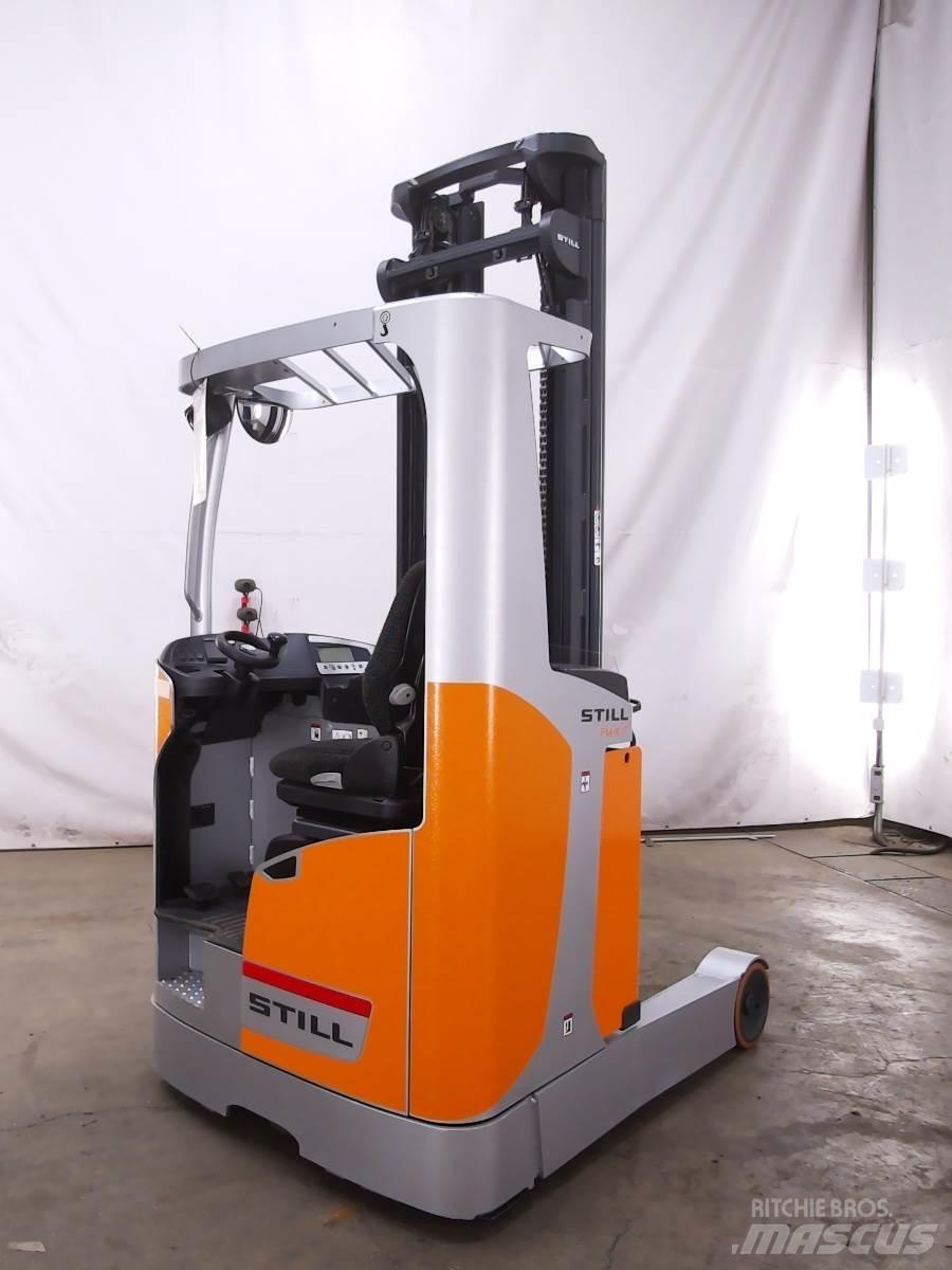 Still FM-X17 Reach trucks