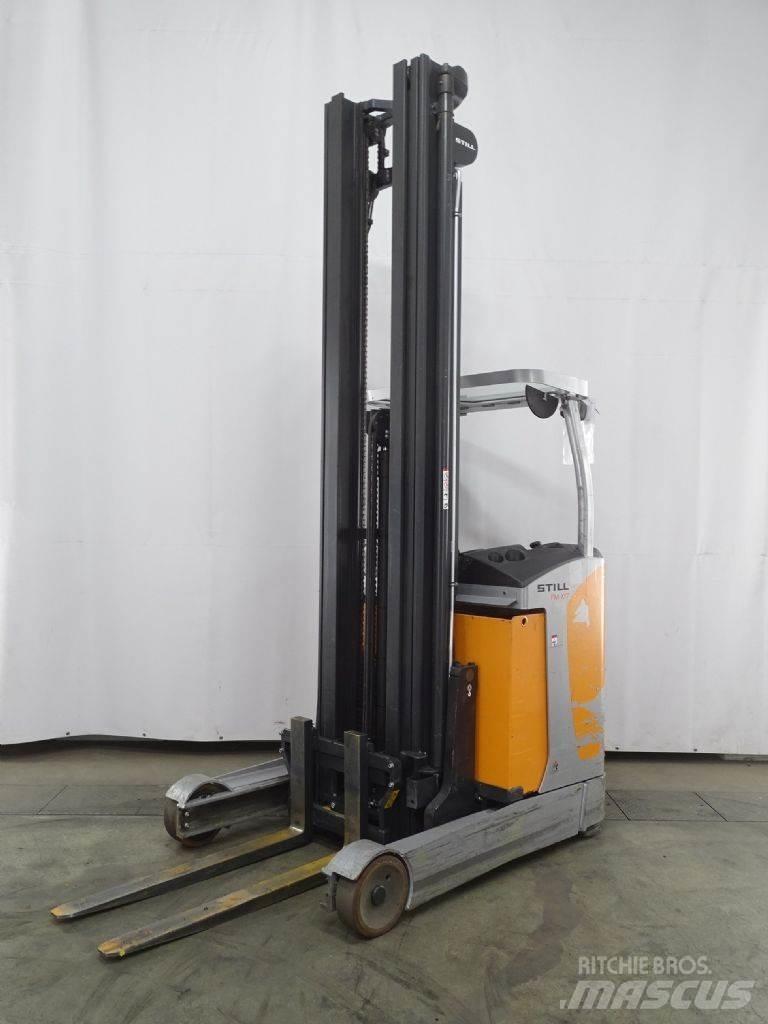 Still FM-X17 Reach trucks