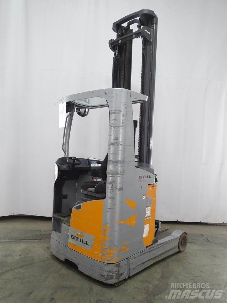 Still FM-X17 Reach trucks