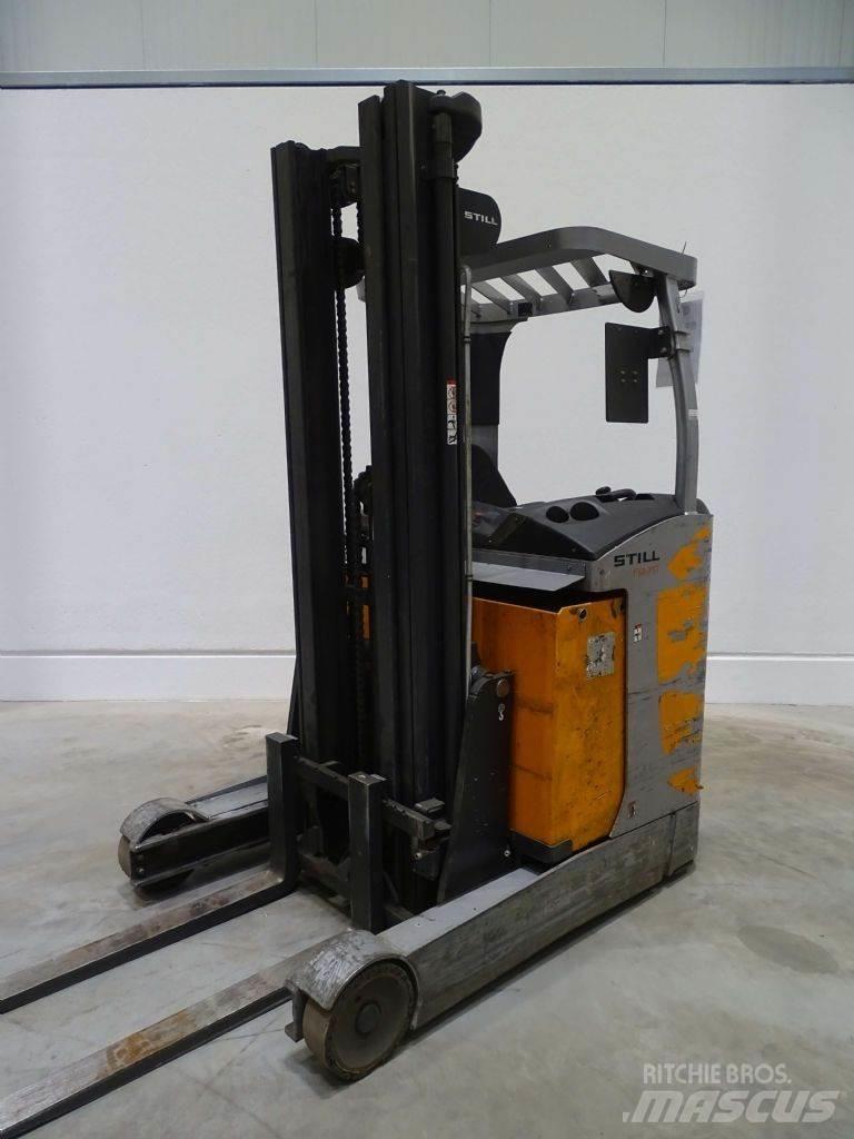 Still FM-X17 Reach trucks