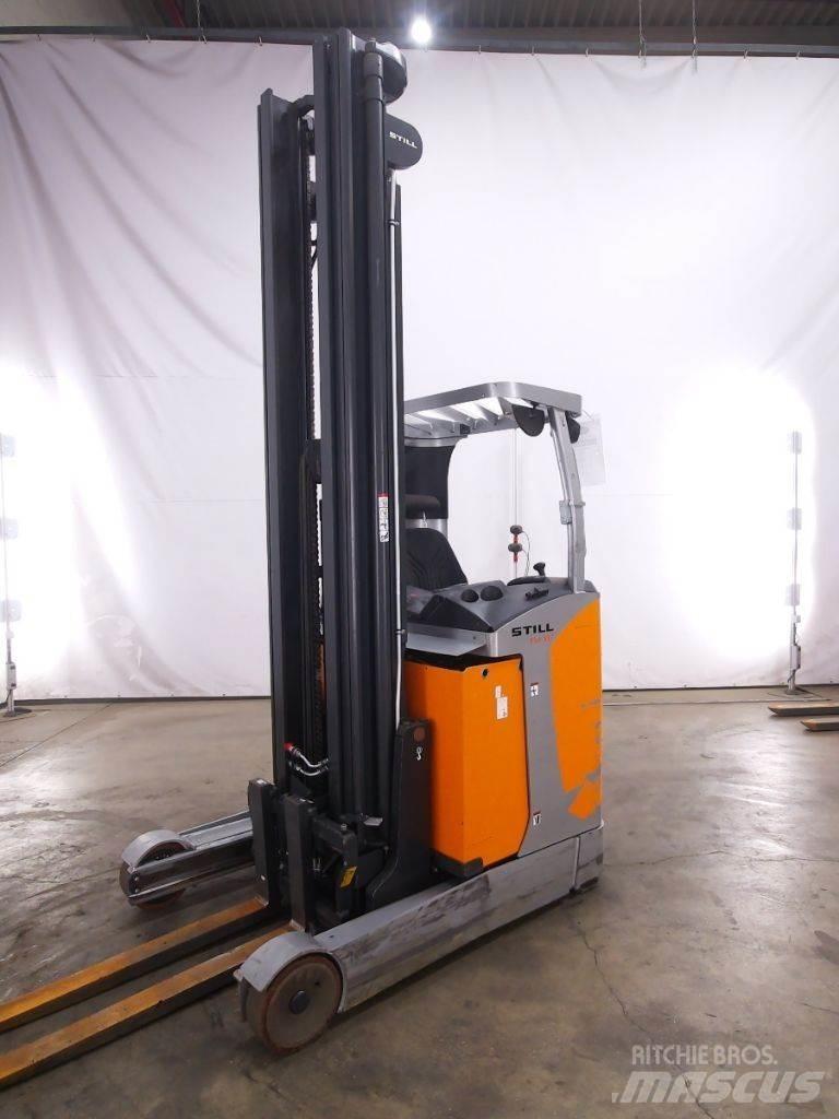Still FM-X17 Reach trucks