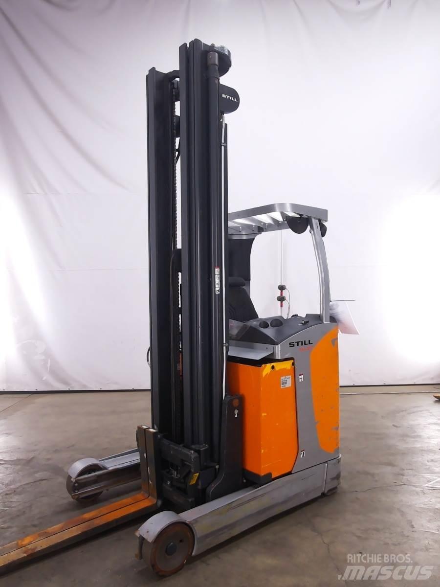 Still FM-X17 Reach trucks